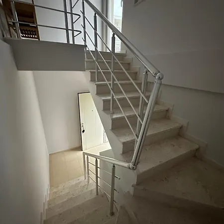 Arbian Apartment *